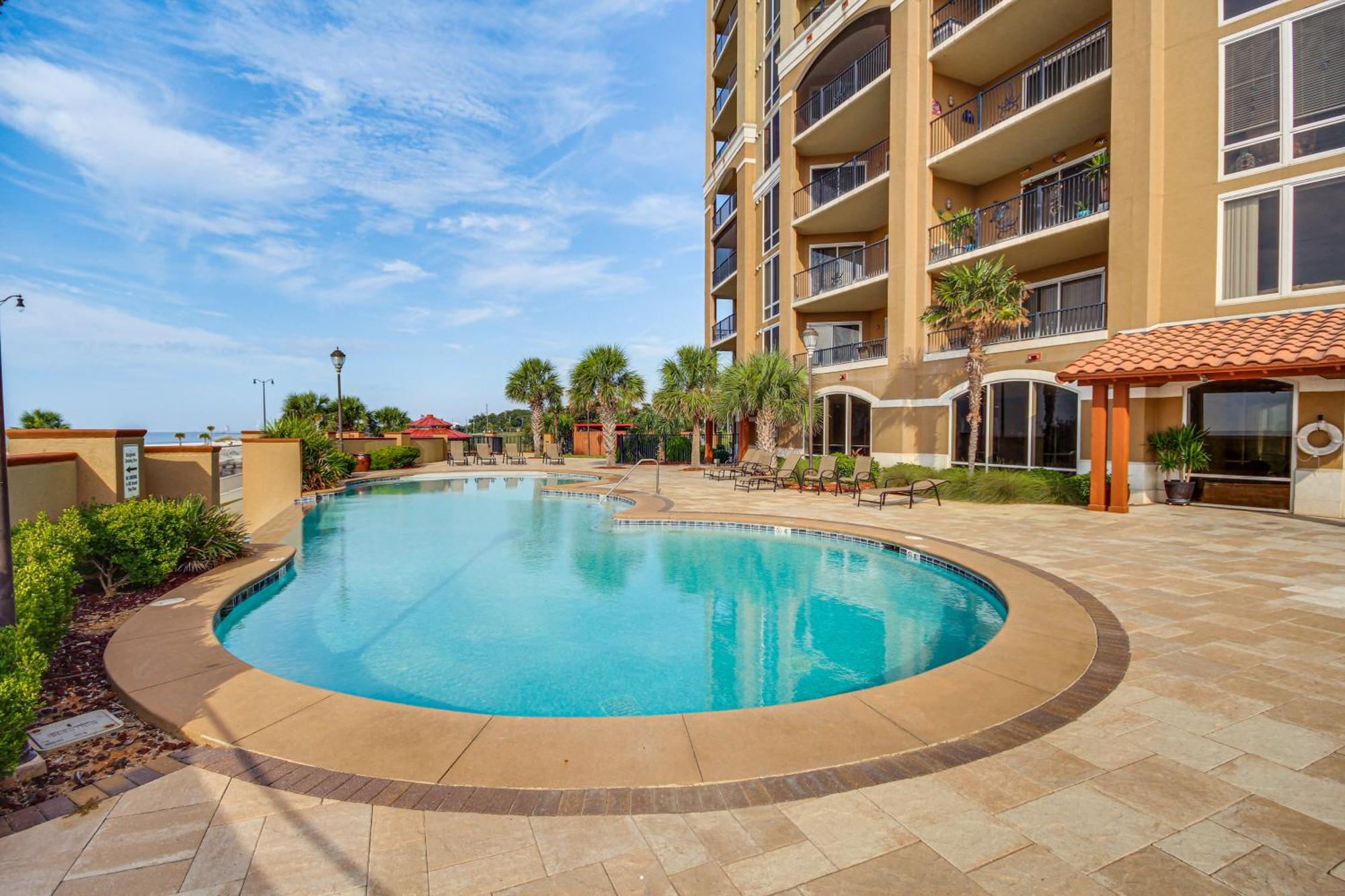 Sleek Gulfport Condo With Ocean Views And Pool Access! 외부 사진